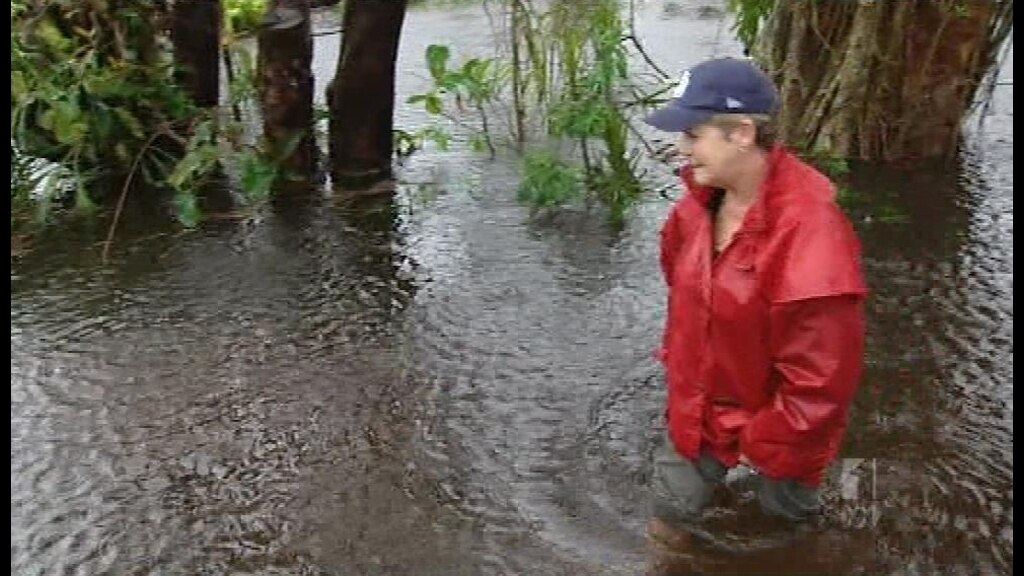 Flooding rain swamps north Queensland - ABC News
