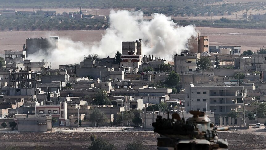 Turkish tank near Kobane town after IS seize