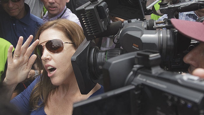 Mercedes Corby speaks to the media outside Kerobokan prison.