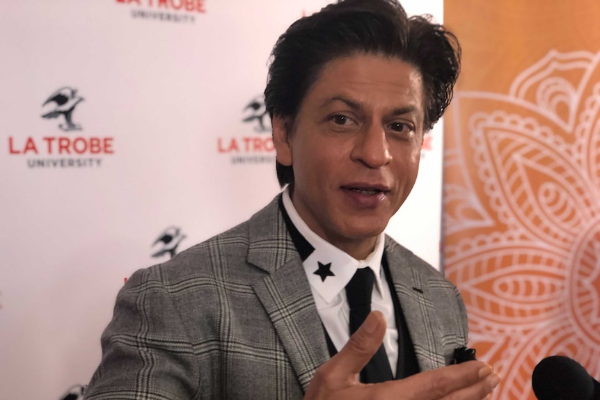 Shah Rukh Khan receives doctorate at Lat Trobe University.
