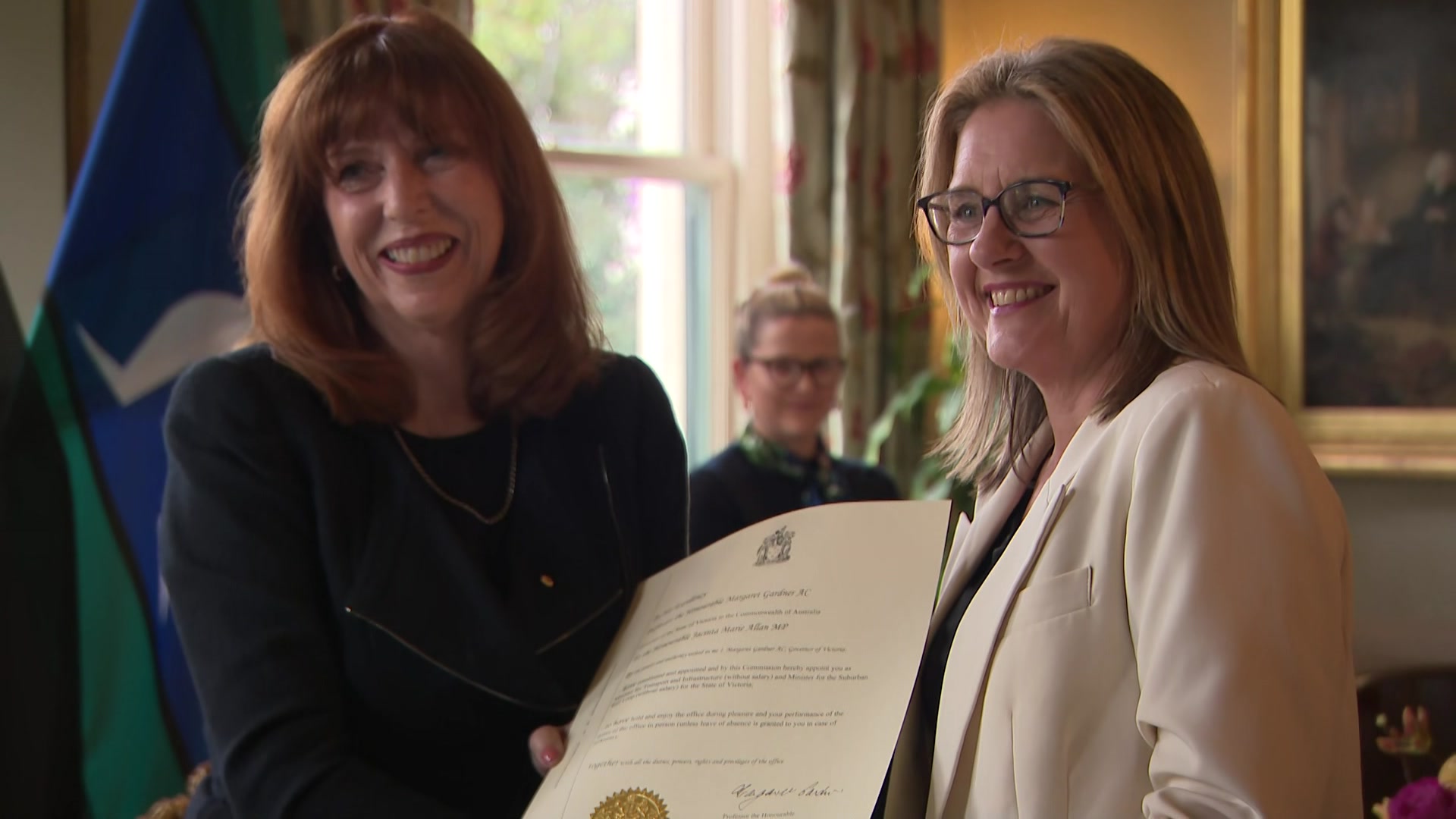 Jacinta Allan being sworn in as Victorian premier by Margaret Gardner.