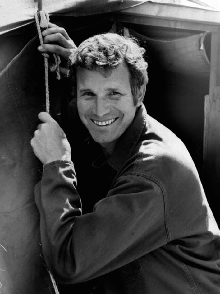 Wayne Rogers as Trapper John