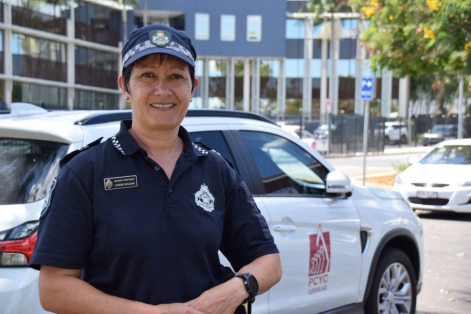 Elderly Volunteer Clocks Up 7 000 Hours To Help Disadvantaged Youth Learn To Drive Abc News