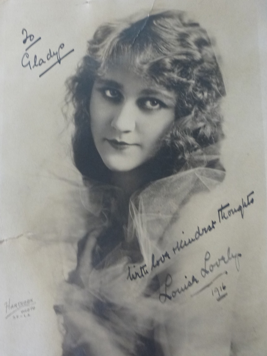 Fan photograph of Australian actress Louise Lovely, 1916.