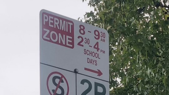 Parking sign outside Caulfield Grammar