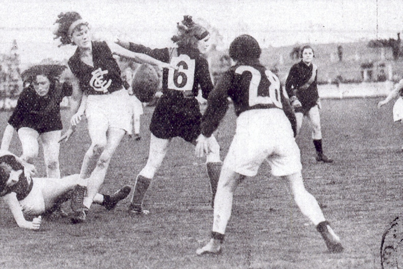 A 1933 women's Aussie rules match between Carlton and Richmond