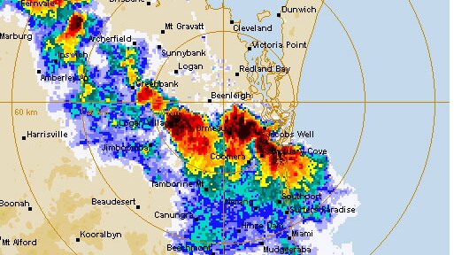 The weather bureau's rain radar shows the hail storm hitting Coomera just after 4:00pm (AEST).