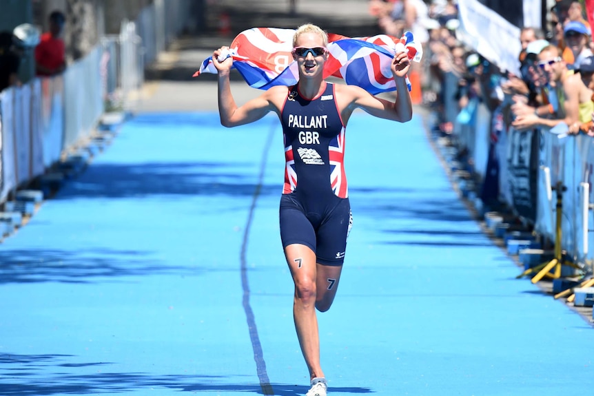 Elite women's winner Emma Pallant