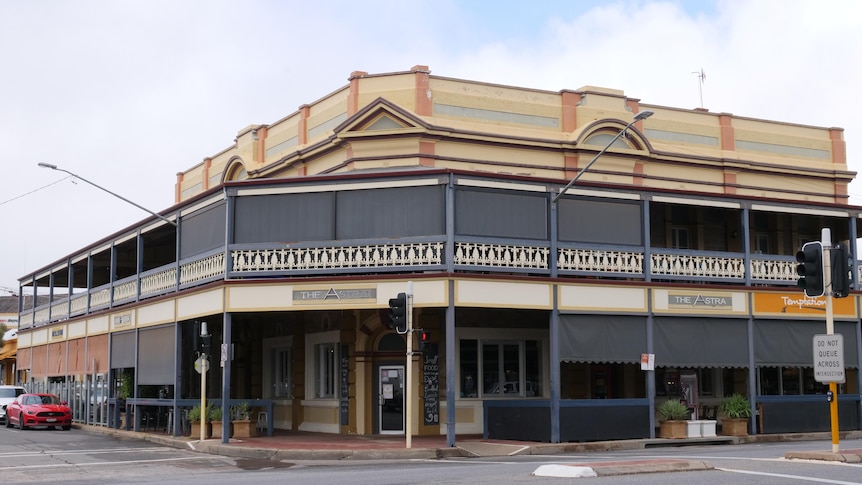 A street view of the Astra Hotel on Argent Street in Broken Hill.