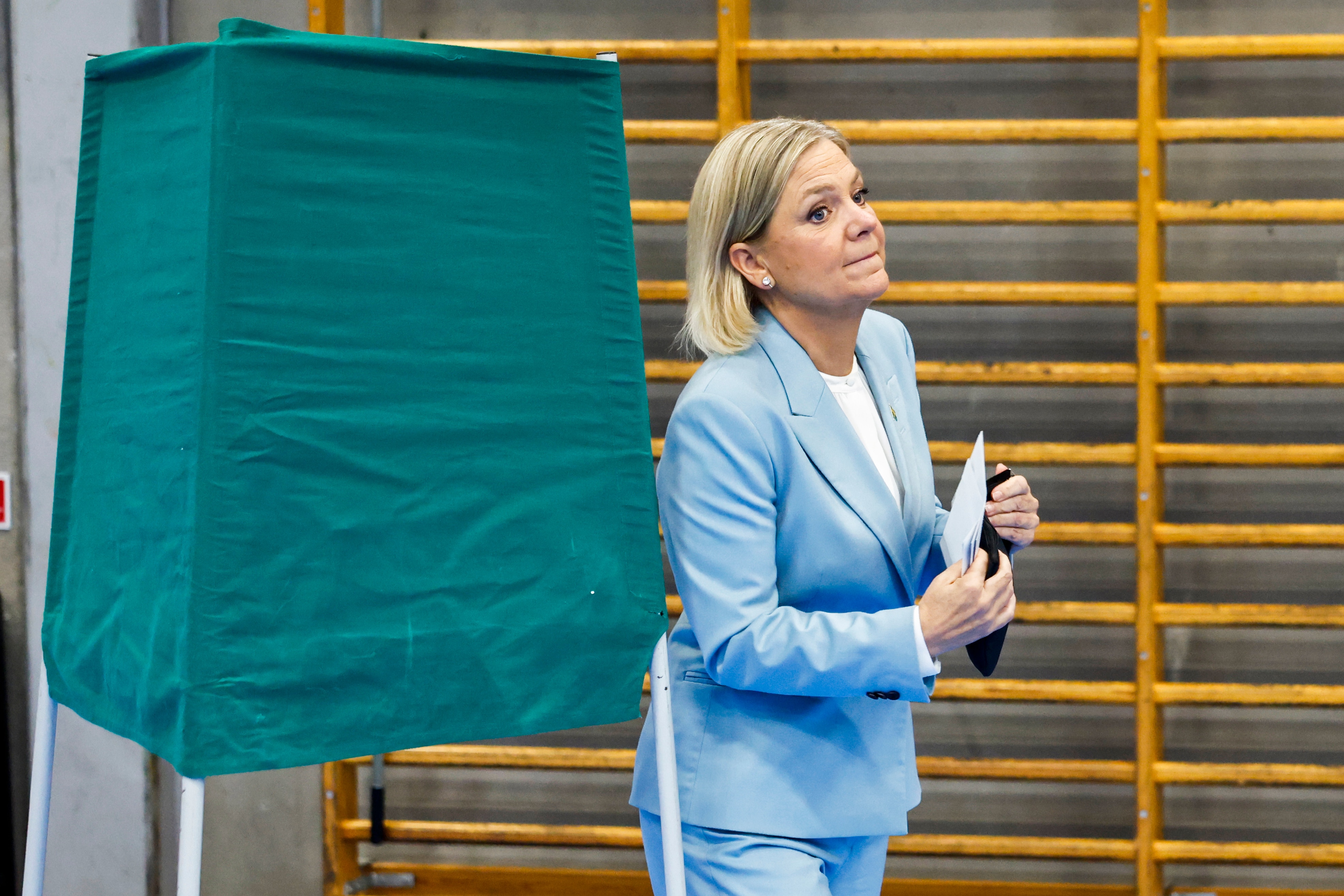Sweden's left-wing bloc wins general election by slim margin