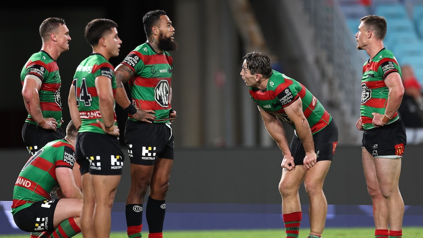 Cameron Murray and South Sydney Rabbitohs players look tired during an NRL game against Penrith Panthers.