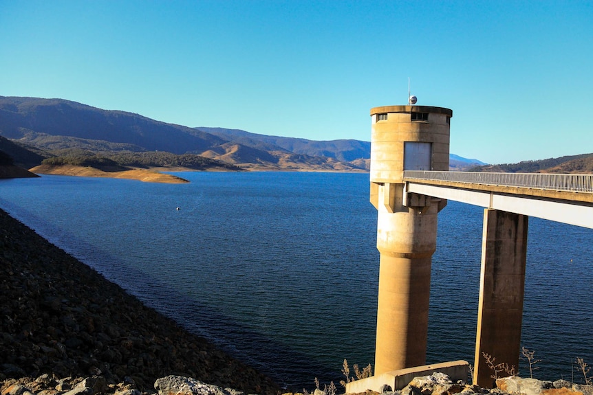 Dam in mountains