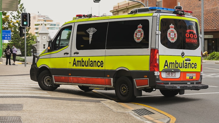 Qld ambulance vehicle in driveway of a hospital in South Brisbane.