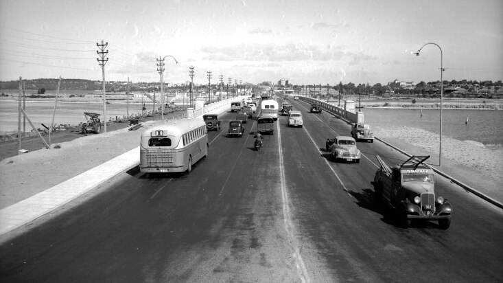 The causeway, Perth, c1955.