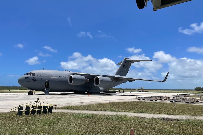 A RAAF aircraft arrives in Tonga