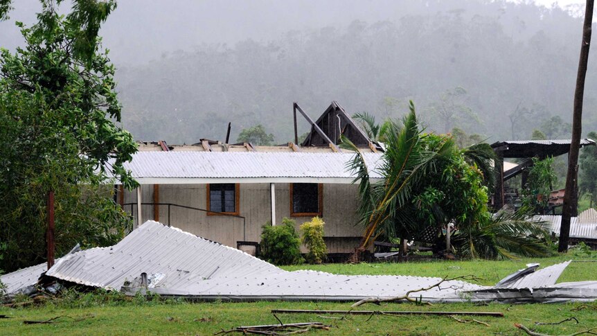 Cooktown house loses roof in Cyclone Ita