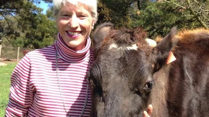 Julia McKay - Passionate Dairy Farmer/ Natural Milk advocate - ABC News