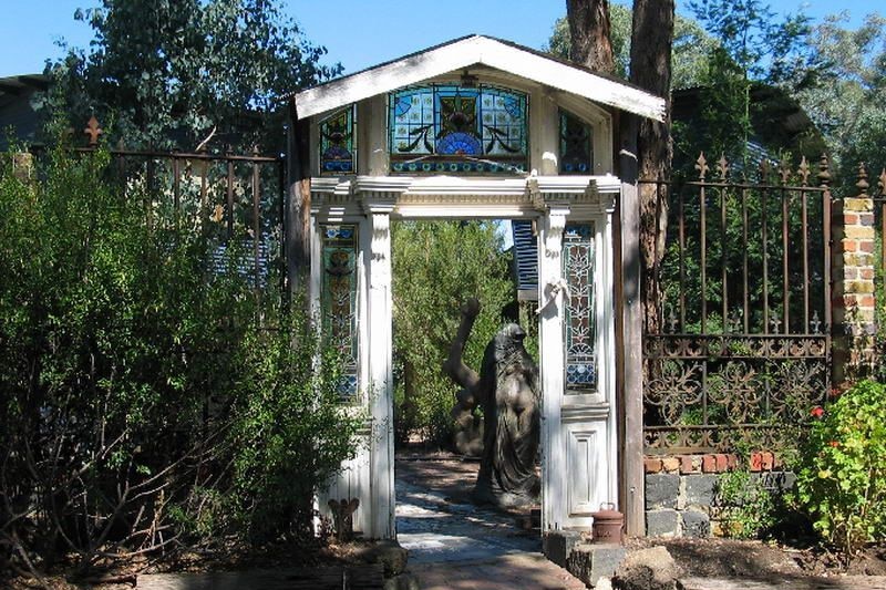 The iconic entrance to Clifton Pugh's rural studio Dunmoochin.