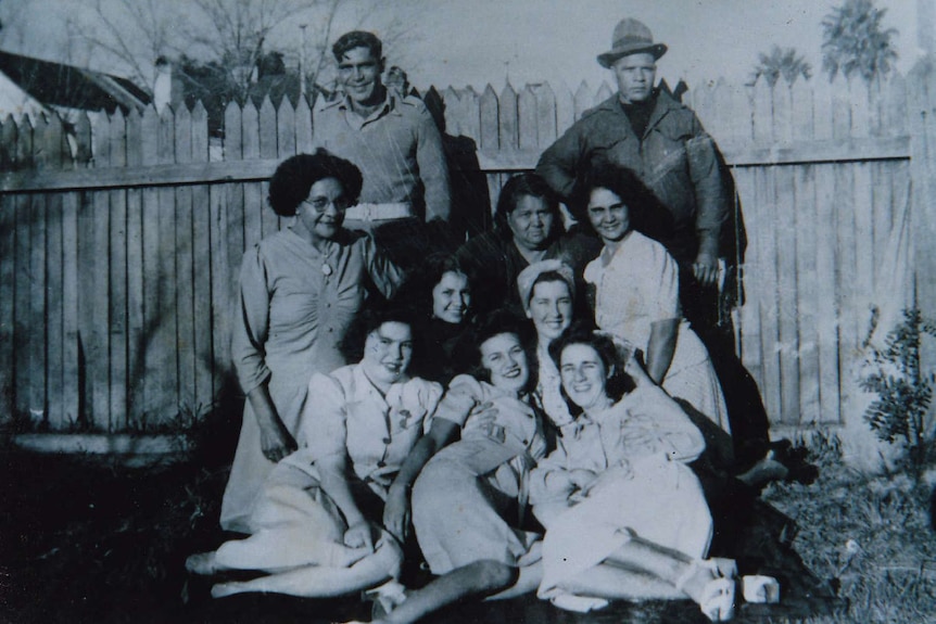 Jessie Smith and family in Glendower Street, Perth, 1945.