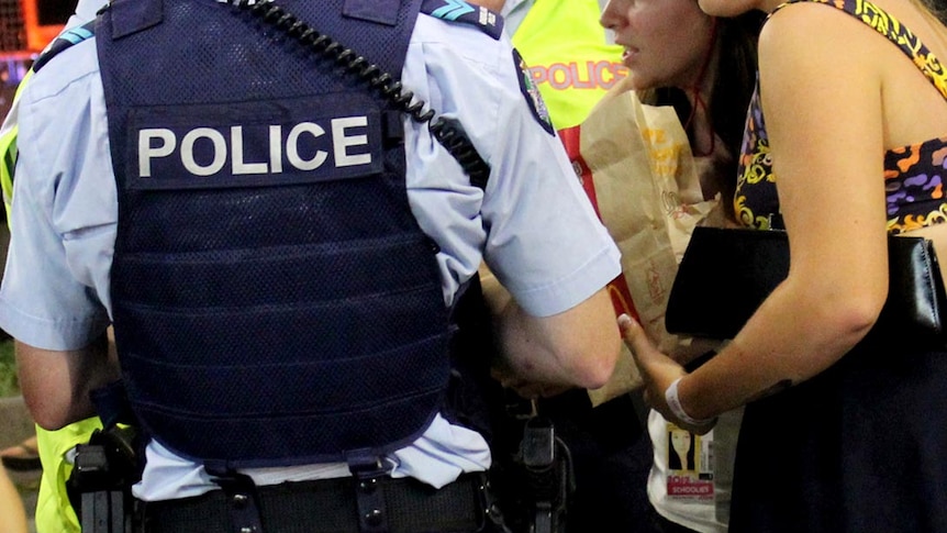 Schoolies talk to police