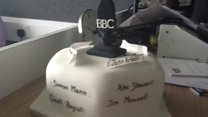Cake arrives for first Test