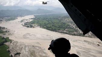 A CH-47 heavy-lift helicopter flying over the Swat Valley in Pakistan (AFP)