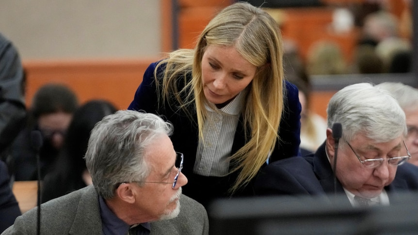 Gwyneth Paltrow speaks to Terry Sanderson in court.