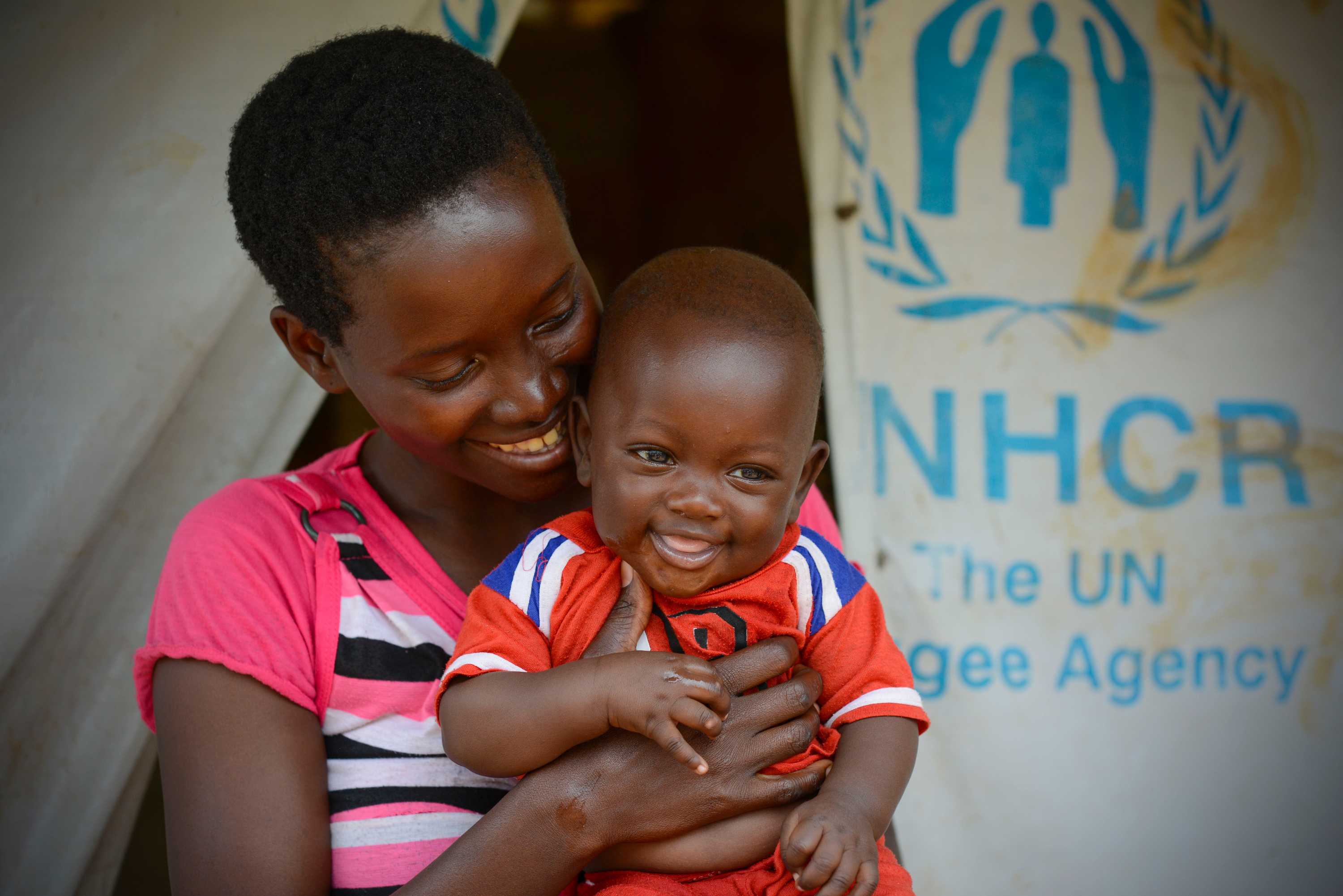 'Infectious and innocent' smiles from children in war zones - ABC News
