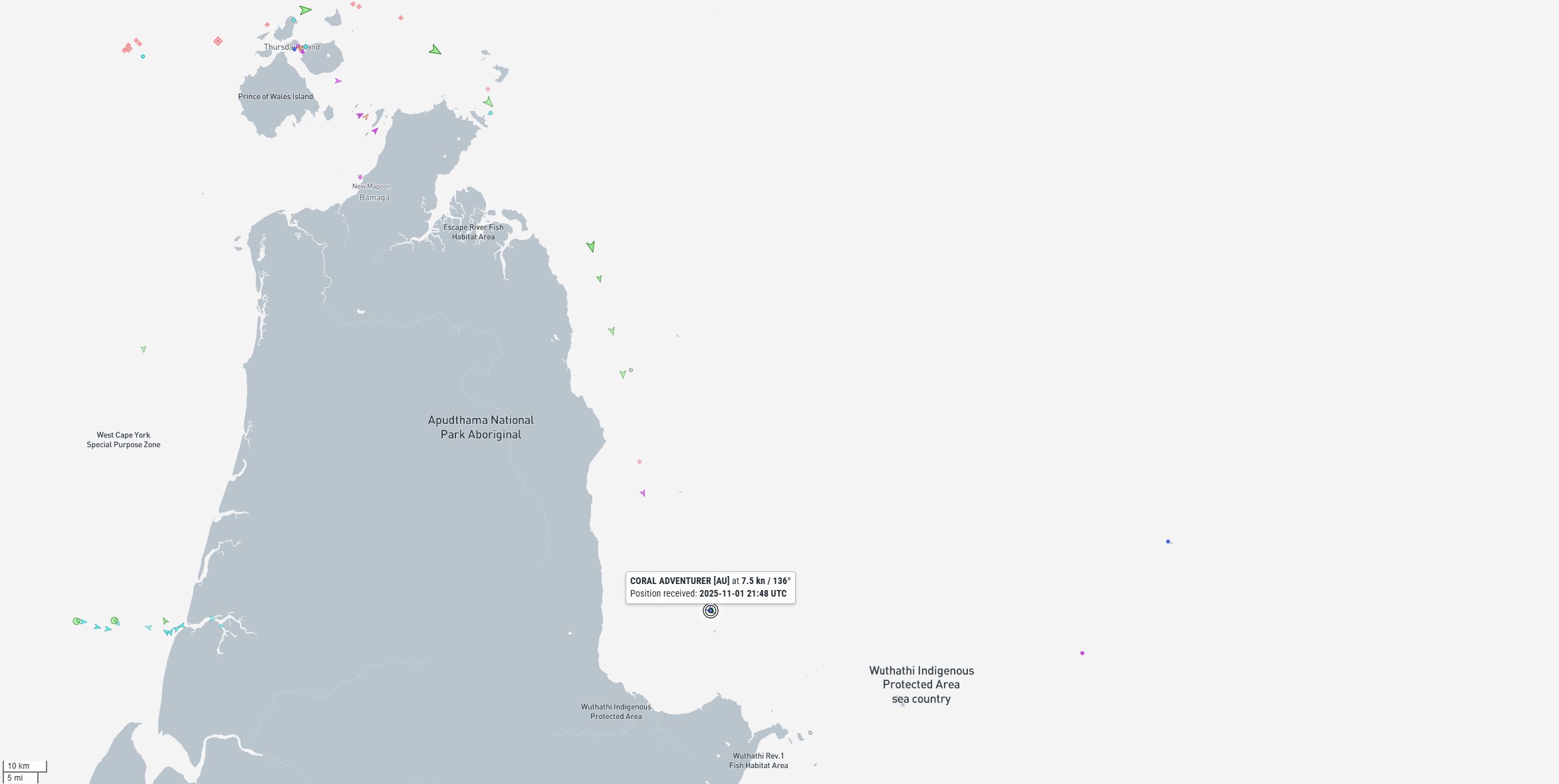 A map showing the location of a ship off the coast of Far North Queensland.