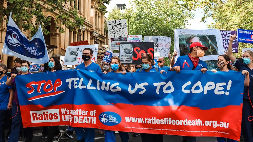 nurses on the streets protesting