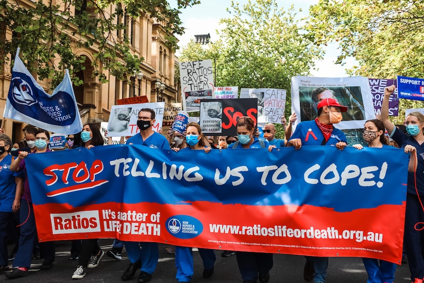 nurses on the streets protesting