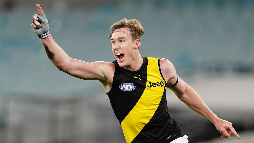 Richmond's Tom Lynch celebrates a goal against Melbourne