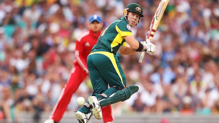 Warner bats during third ODI against England