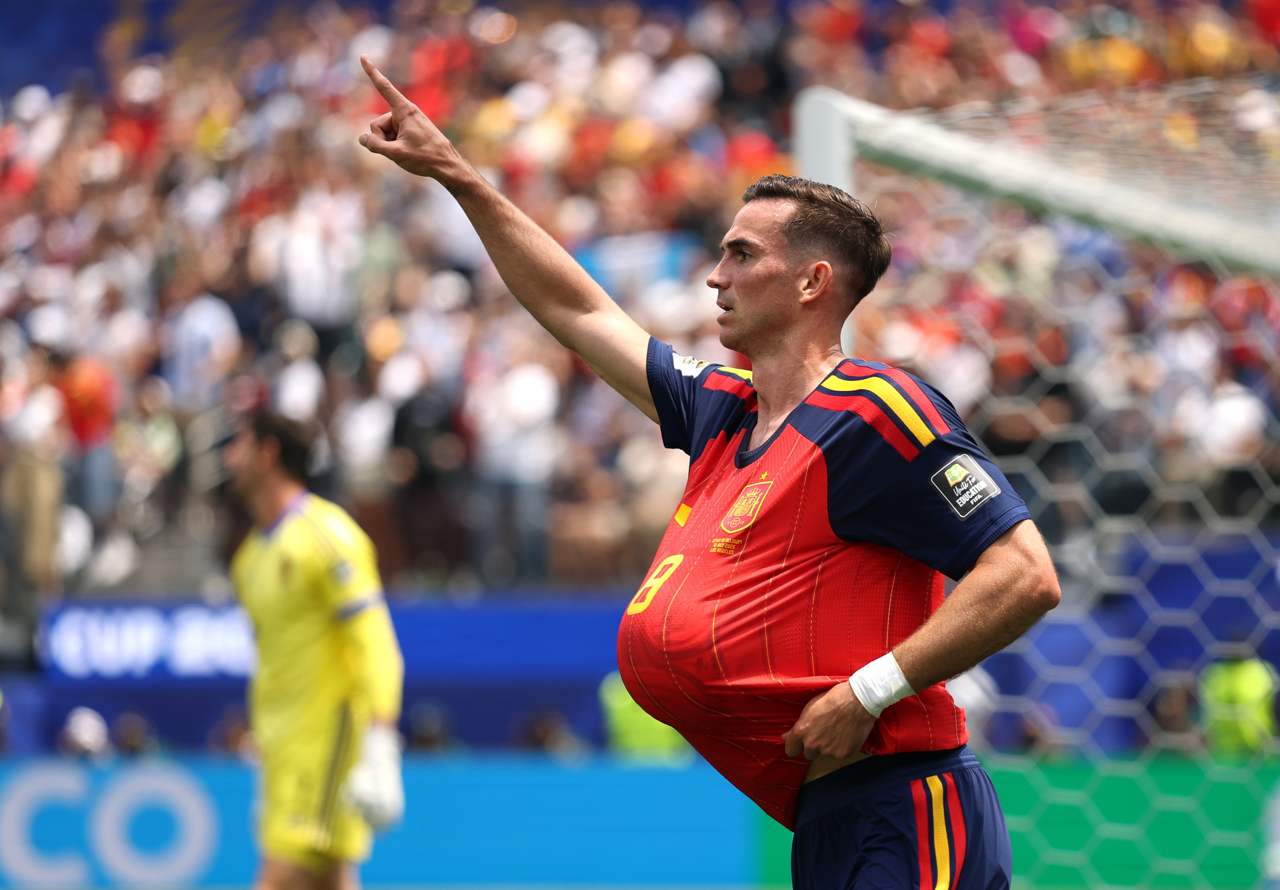41' Belgium level from nowhere!