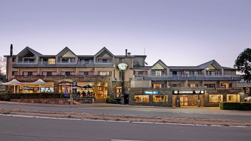 A pub and a hotel on the main drag of a country town.