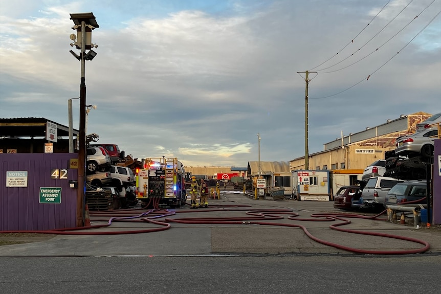 Crews respond to Rocklea fire