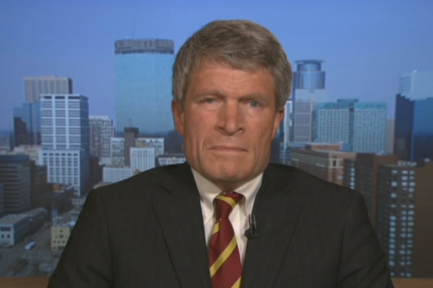 Former White House ethics lawyer, Richard Painter, talks to 7.30.