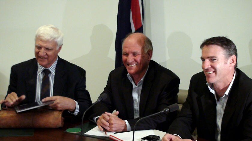 Bob Katter, Tony Windsor and Rob Oakeshott meet in Canberra