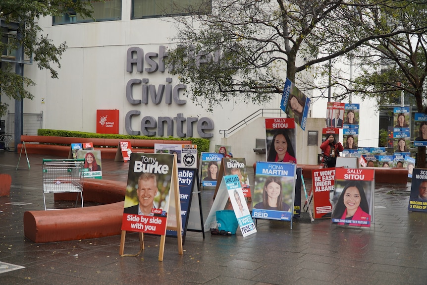 Poster corflutes in the Watson electorate by Danielle Mahe
