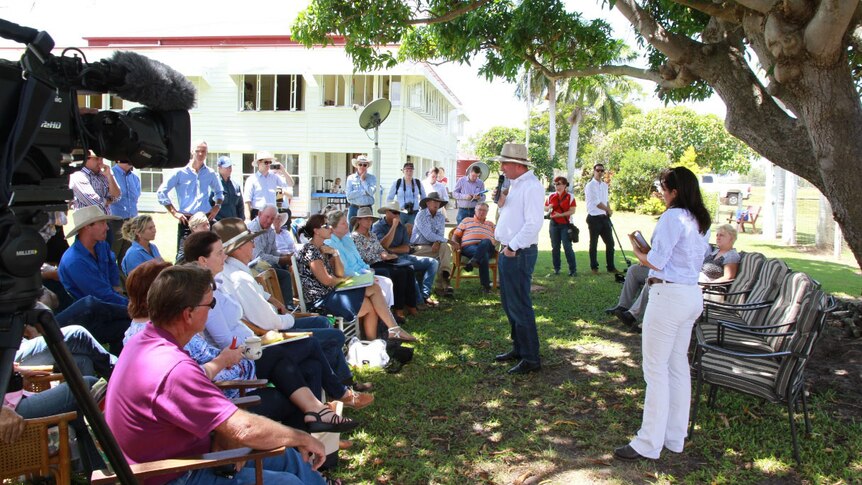 Deputy Prime Minister and Agriculture Minister Barnaby Joyce talkers to graziers near Stanage Bay