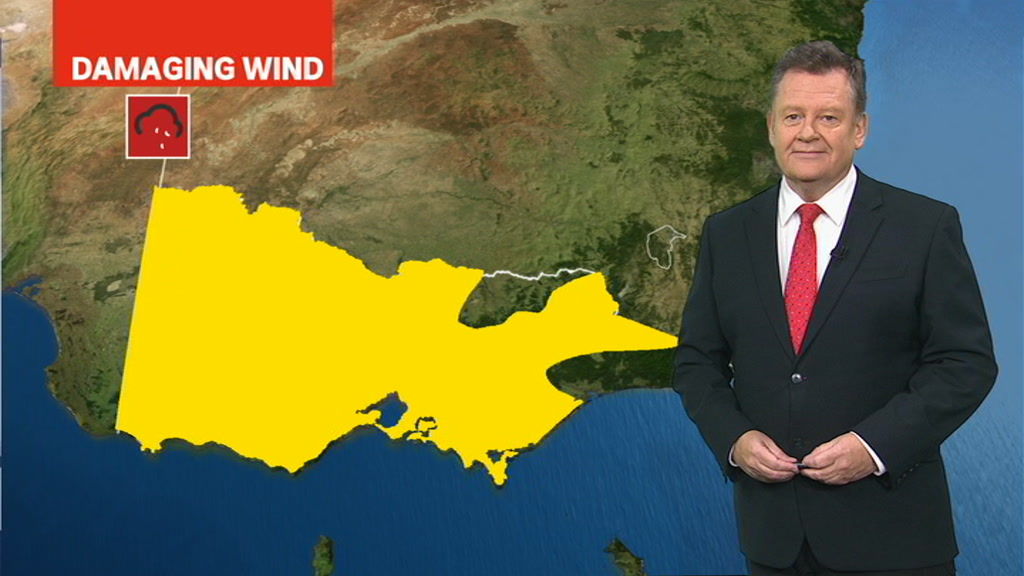 Abc Weather Presenter Paul Higgins Reports On The Winter Storm Abc News