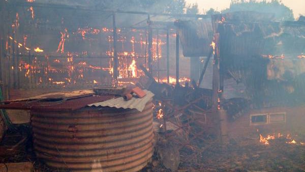 Bushfire destroys shed in Kersbrook