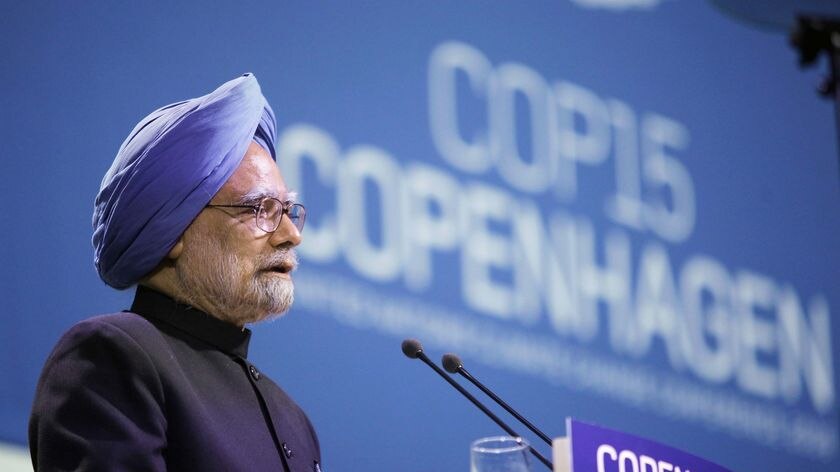 Manmohan Singh addresses a session of the United Nations Climate Change Conference 2009