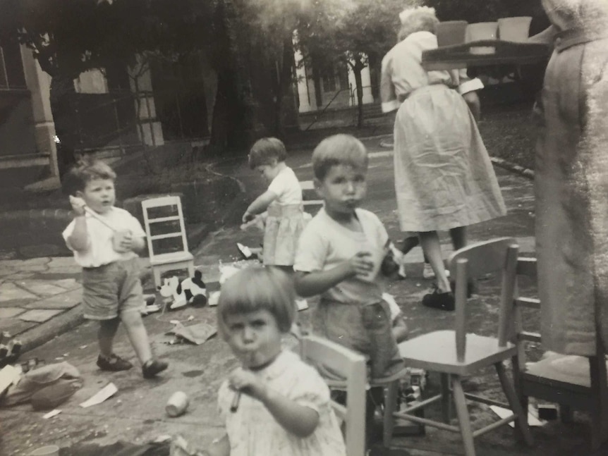 Children in Victorian orphanage