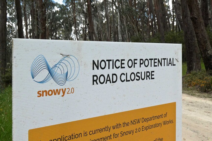 Sign for a potential road closure due to Snowy Hydro works