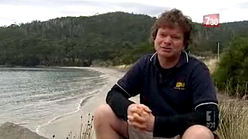 Tasmanian adventurer Rob Pennicottl circumnavigated Australia in a dinghy to raise money to combat polio.
