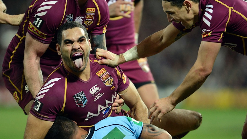 Inglis scores to put Queensland further ahead