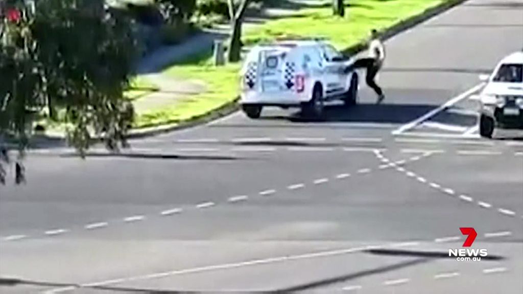 Footage Of A Man Being Arrested By Police In Melbourne's North. - ABC News