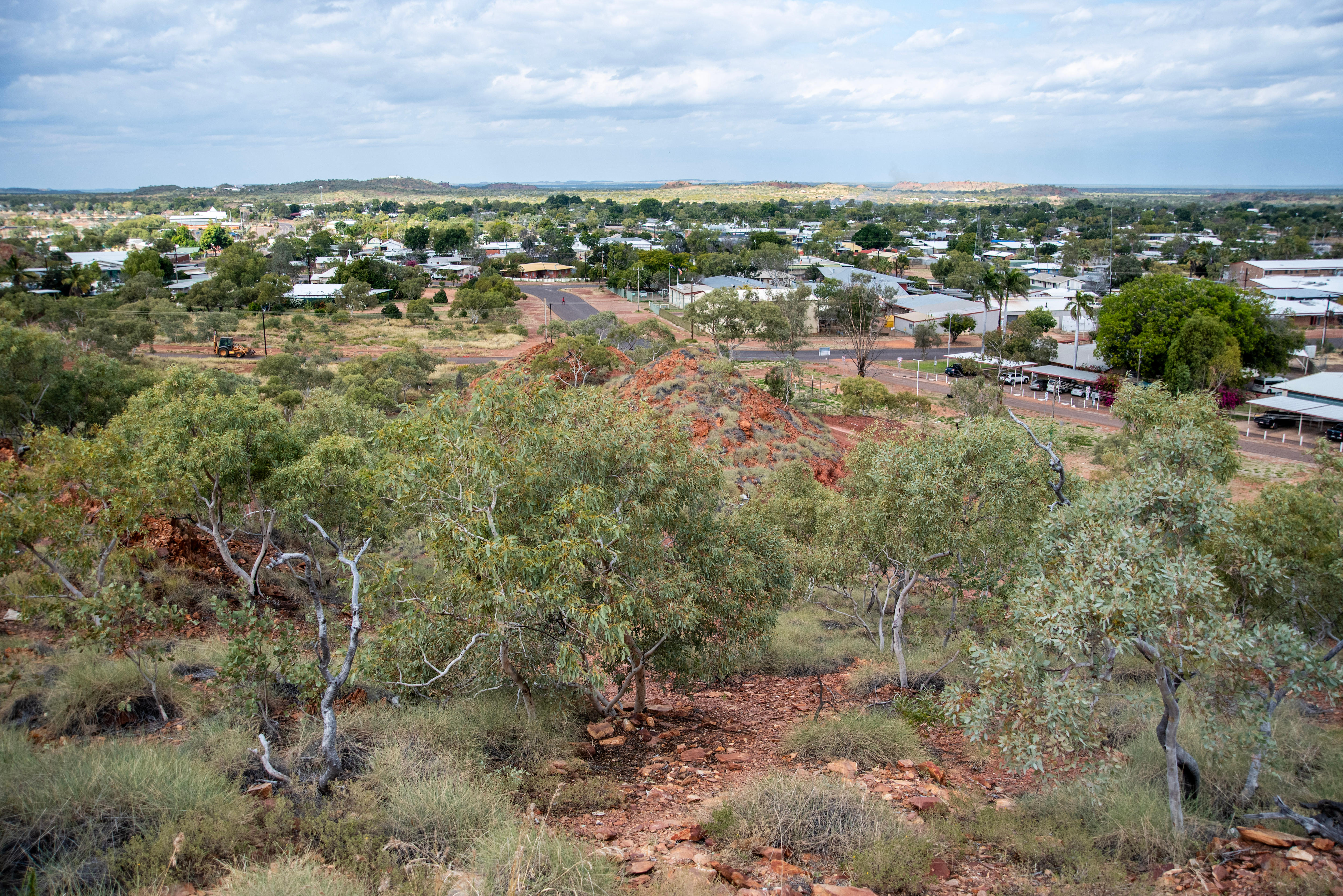 Tennant Creek Residents Urged To Prepare As Major Barkly Bushfire Burns ...