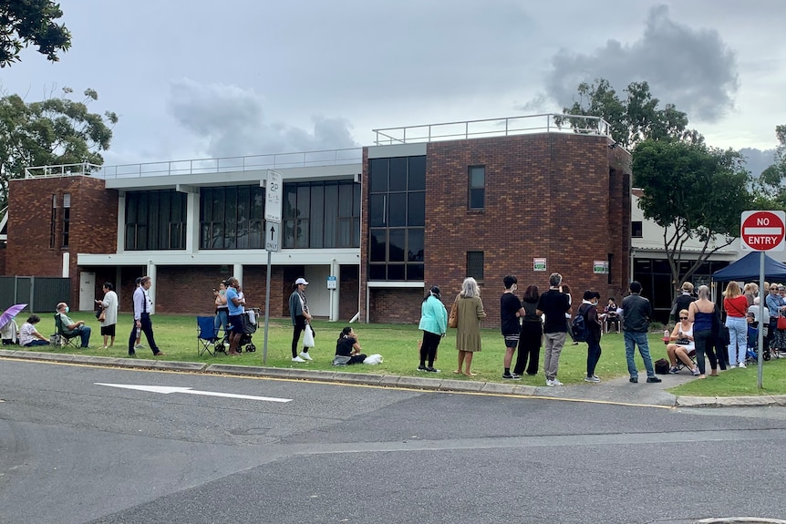 The line-up at Albert Waterways Community Centre COVID-19 vaccine community hub